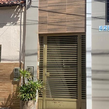 Casa Compartilhada Com Quartos Individuais Juàzeiro المظهر الخارجي الصورة